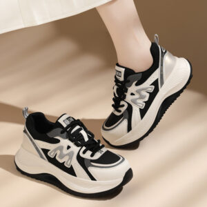 Lightweight Versatile Running And Casual Sneakers